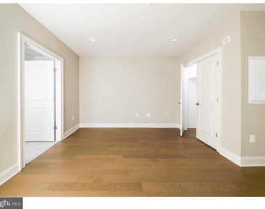 218 Arch Street - Photo Thumbnail 24