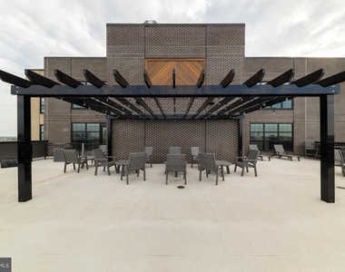 218 Arch Street - Photo Thumbnail 11