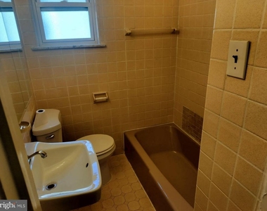 1622 E Passyunk Avenue - Photo Thumbnail 8