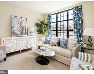218 Arch Street - Photo Thumbnail 2