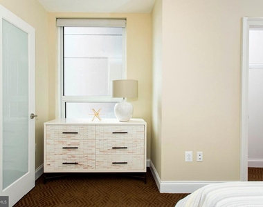 235 N Columbus Boulevard - Photo Thumbnail 54