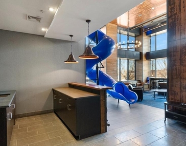 235 N Columbus Boulevard - Photo Thumbnail 25
