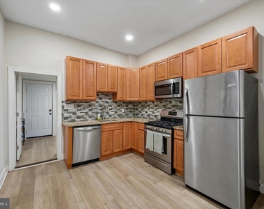 5512 Master Street - Photo Thumbnail 2