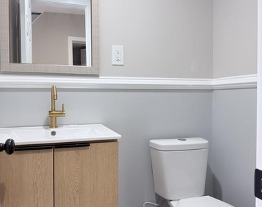 810 Watkins Street - Photo Thumbnail 3