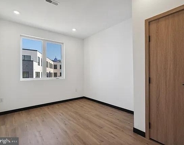 1716 N 2nd Street - Photo Thumbnail 6
