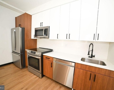 1716 N 2nd Street - Photo Thumbnail 14
