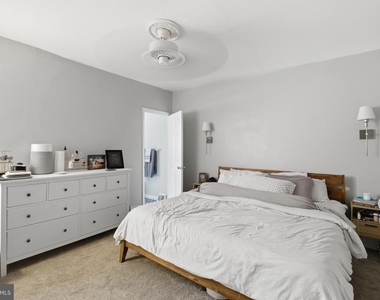 1733 Blair Street - Photo Thumbnail 16