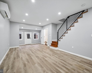 547 S Yewdall Street - Photo Thumbnail 6