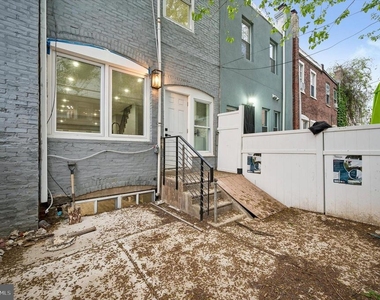 547 S Yewdall Street - Photo Thumbnail 21