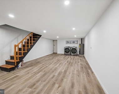 547 S Yewdall Street - Photo Thumbnail 20