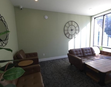 3503 Midvale Avenue - Photo Thumbnail 3