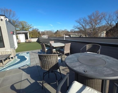 3503 Midvale Avenue - Photo Thumbnail 17