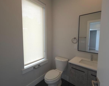 3503 Midvale Avenue - Photo Thumbnail 32