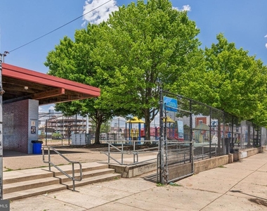 2203 Ellsworth Street - Photo Thumbnail 16
