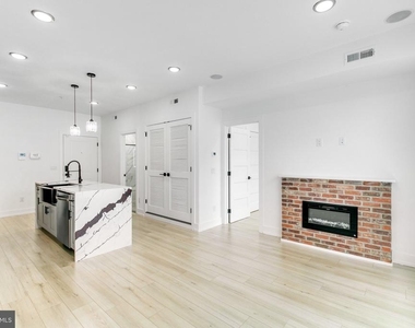 2054 N 2nd Street - Photo Thumbnail 7