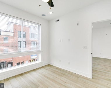 2054 N 2nd Street - Photo Thumbnail 14