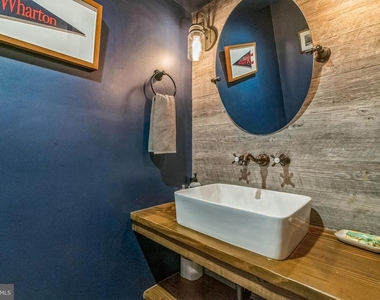 219 Green Street - Photo Thumbnail 17
