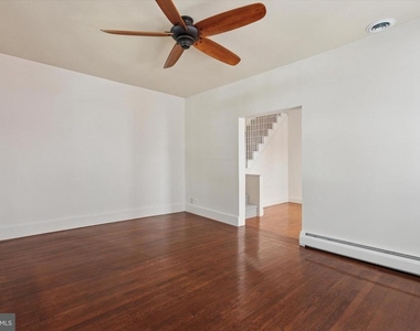 122 Conway Avenue - Photo Thumbnail 13