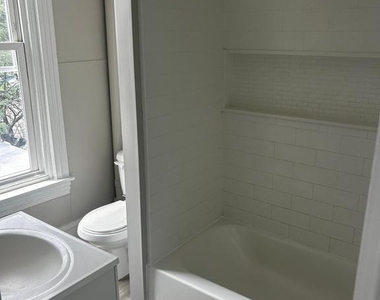 529 King Street - Photo Thumbnail 7