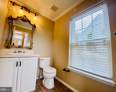 475 Stoneglen Street - Photo Thumbnail 3