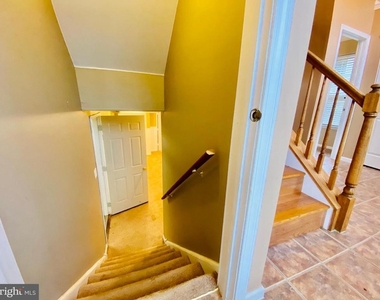 475 Stoneglen Street - Photo Thumbnail 22