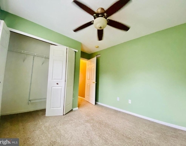 475 Stoneglen Street - Photo Thumbnail 21