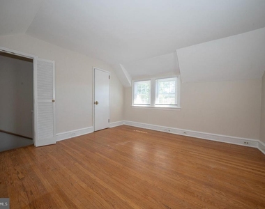 214 Harrogate Road - Photo Thumbnail 23