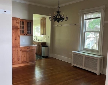210 Grayling Avenue - Photo Thumbnail 13