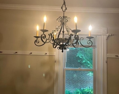 210 Grayling Avenue - Photo Thumbnail 4