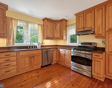 1164 E Schuylkill Road - Photo Thumbnail 6