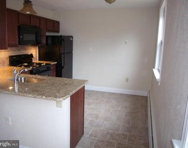 231 Sharpless Street - Photo Thumbnail 3