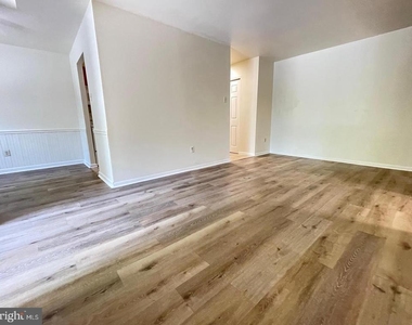 3017 Valley Drive - Photo Thumbnail 4
