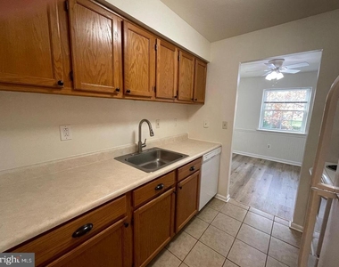 3017 Valley Drive - Photo Thumbnail 8