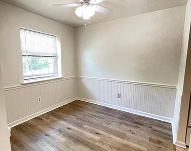 3017 Valley Drive - Photo Thumbnail 12