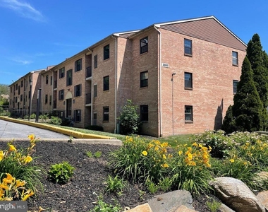 3017 Valley Drive - Photo Thumbnail 1
