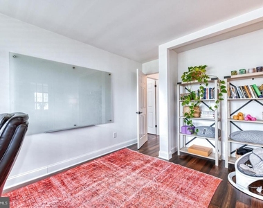 2402 Sterling Road - Photo Thumbnail 11