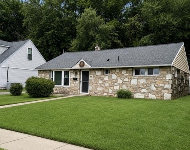 2515 Woodlawn Drive - Photo Thumbnail 1