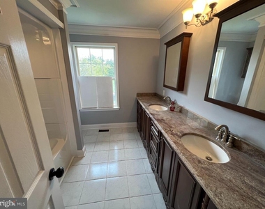 272 Sequoia Drive - Photo Thumbnail 8