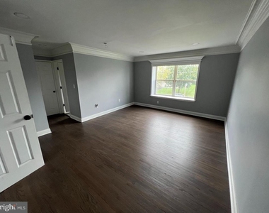 272 Sequoia Drive - Photo Thumbnail 7