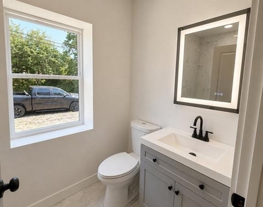 2620 New Falls Rd - Photo Thumbnail 5