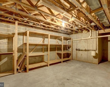 104 Suffield Court - Photo Thumbnail 31