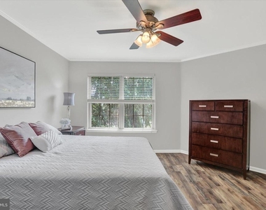 104 Suffield Court - Photo Thumbnail 19