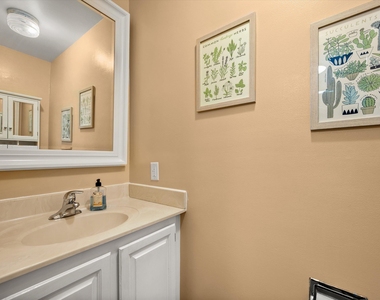 2630 Kimberley Road - Photo Thumbnail 12