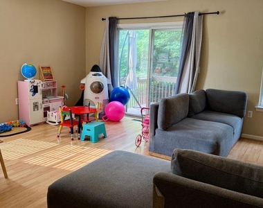 7 Jill Court - Photo Thumbnail 5