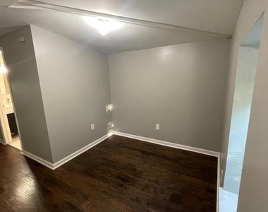 29 Carroll Street - Photo Thumbnail 18