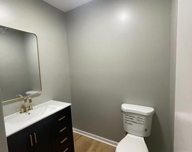 29 Carroll Street - Photo Thumbnail 7
