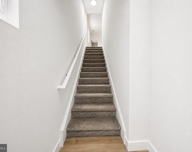 10 Myrtle Avenue - Photo Thumbnail 13