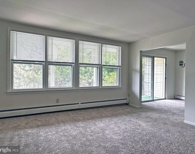 923 Washington Street - Photo Thumbnail 4