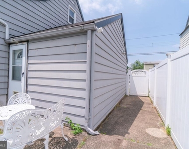1129 Jefferson Avenue - Photo Thumbnail 34