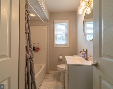 1129 Jefferson Avenue - Photo Thumbnail 15